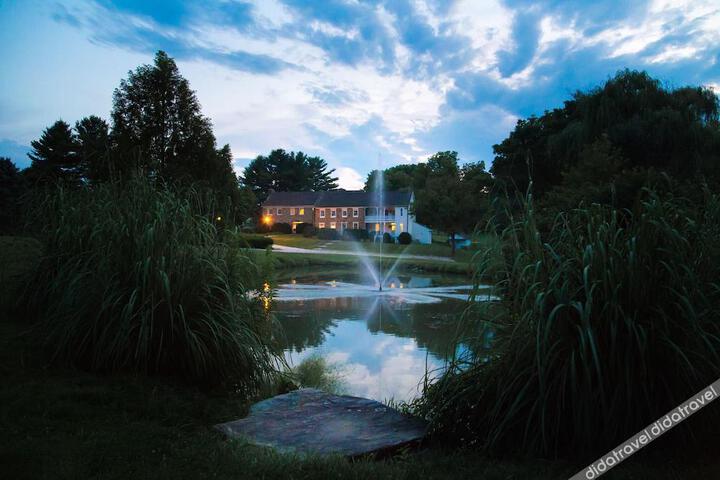 Inn at Stone Manor