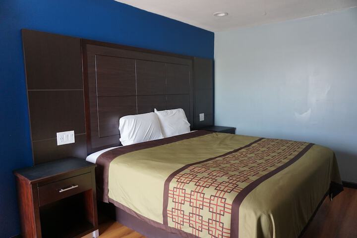 Star Light Inn