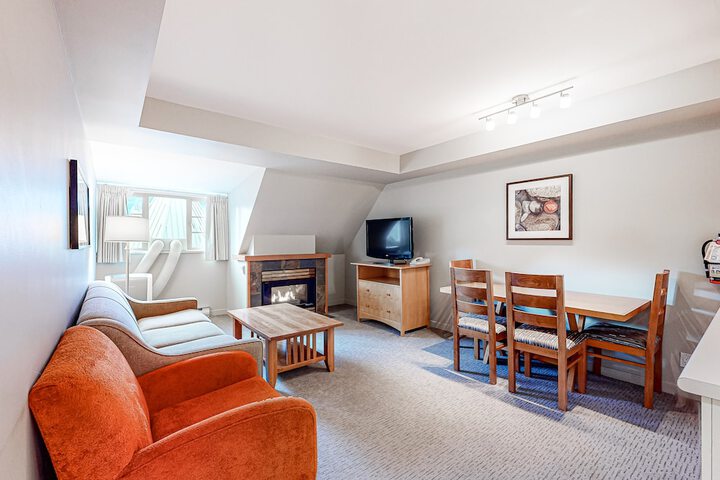 Whistler Peak Lodge