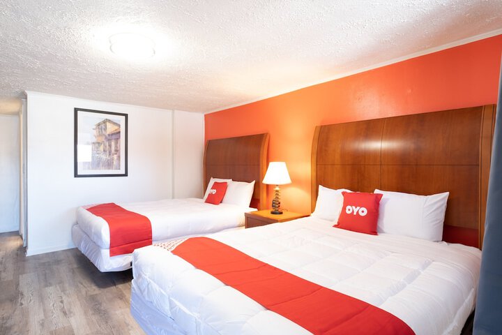 Room 7 of 24