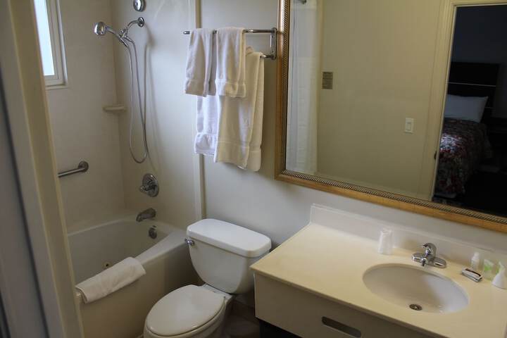 Layne Hotel