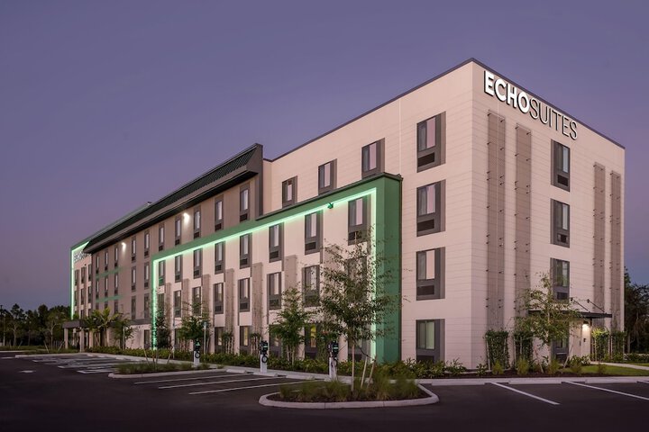 Echo Suites Extended Stay by Wyndham Naples