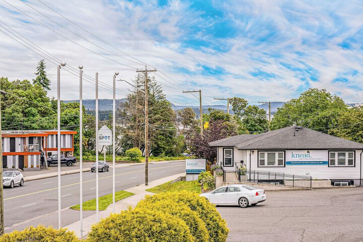 The Bluebird Motel