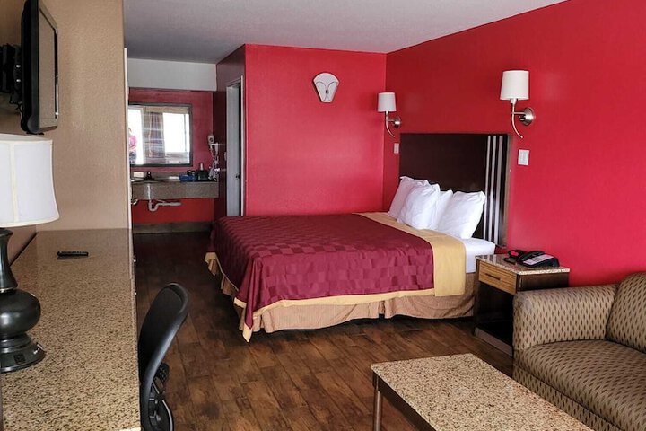 Room 41 of 83