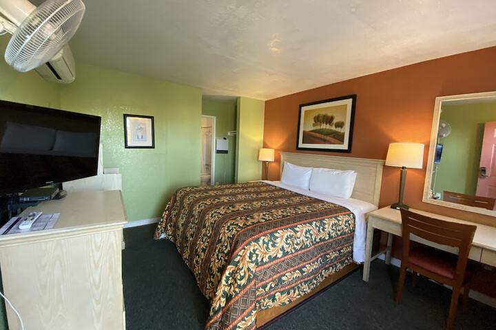 Room 44 of 78