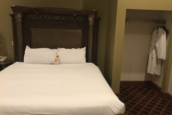 Room 78 of 151