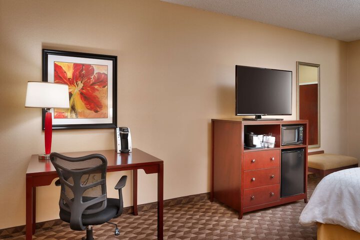 Room 20 of 37