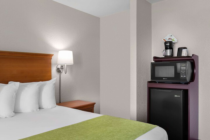 Room 30 of 57