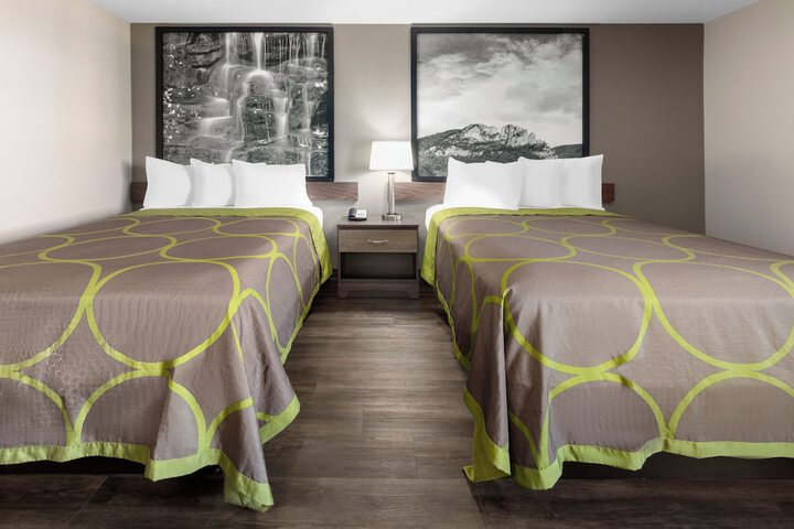 Room 27 of 31