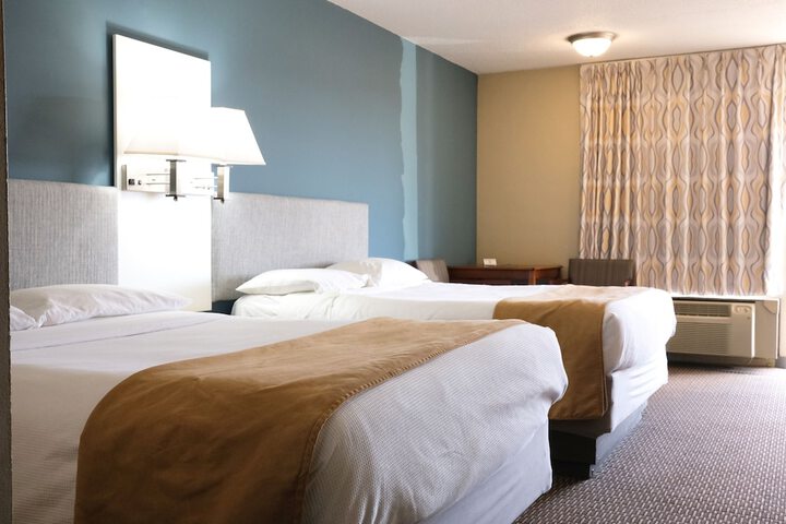 Room 51 of 76