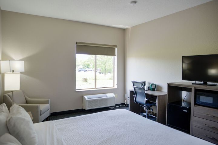 Room 28 of 46