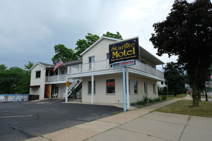 Hotel 5 of 42