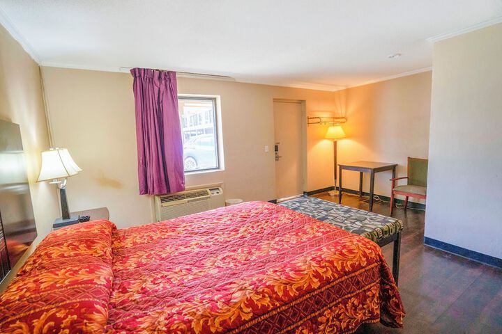 Room 22 of 26