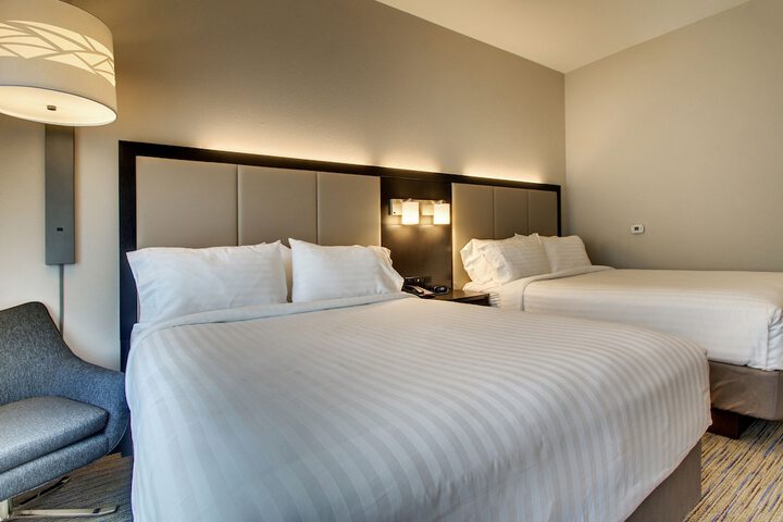 Holiday Inn Express & Suites Summerville by IHG