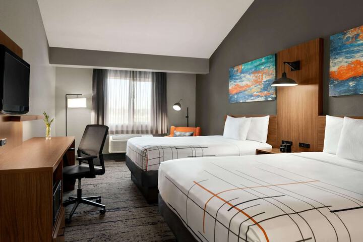 Room 17 of 31