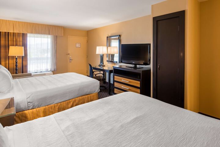 Room 9 of 30