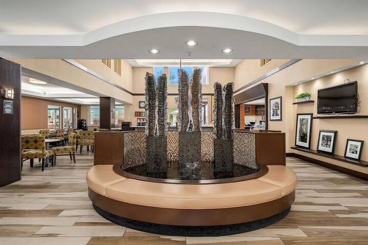 Hampton Inn & Suites Seattle-North / Lynnwood