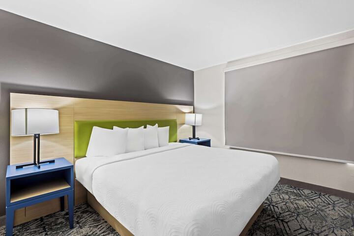 Country Inn & Suites by Radisson Savannah I-95 North, GA