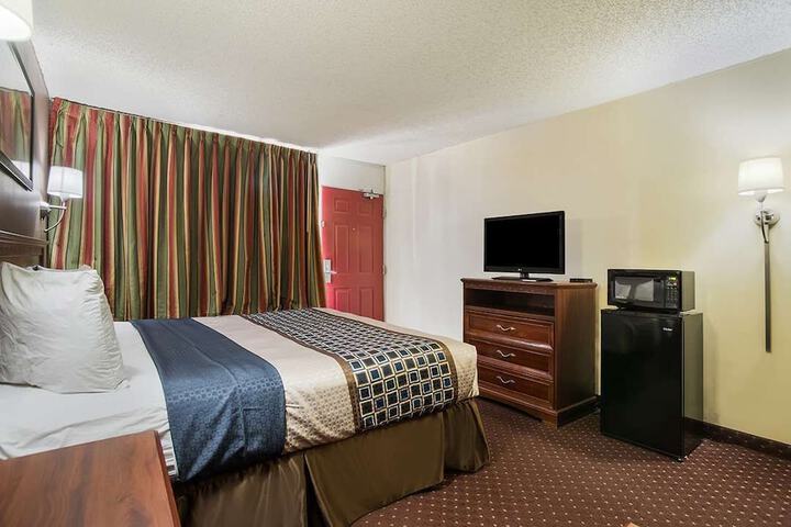 Room 17 of 22