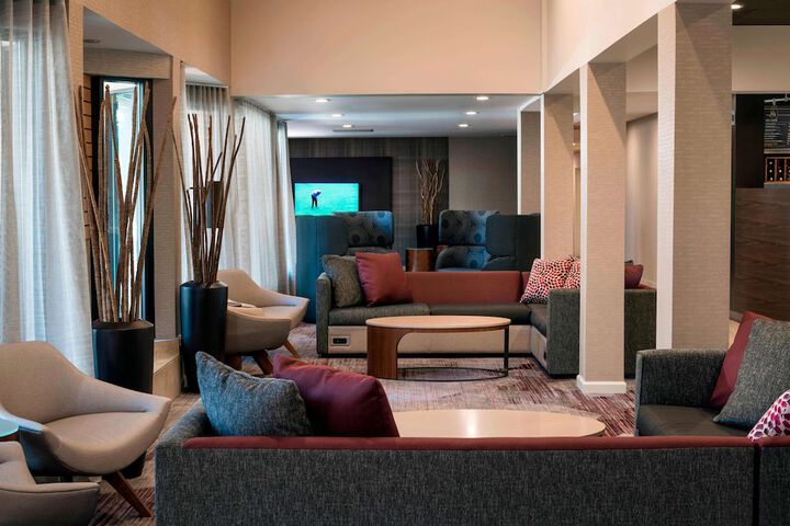 Hotel Interior 4 of 34