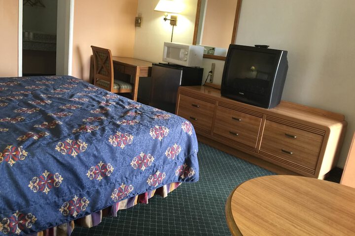 Room 36 of 80