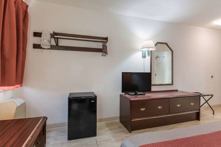 Room 13 of 29