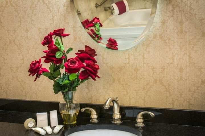 Red Coach Inn