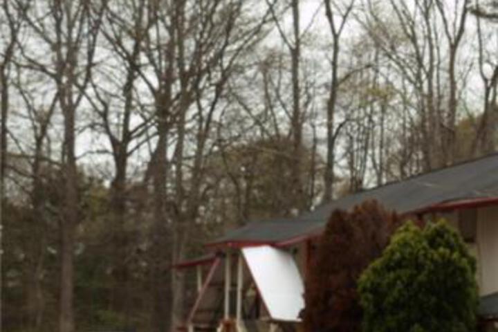 Fernwood Motel
