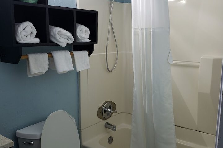 Room 34 of 48