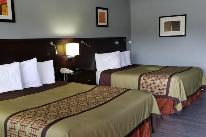 Room 14 of 36