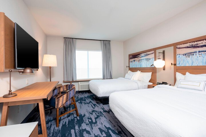 Fairfield Inn & Suites by Marriott Fair Oaks Farms