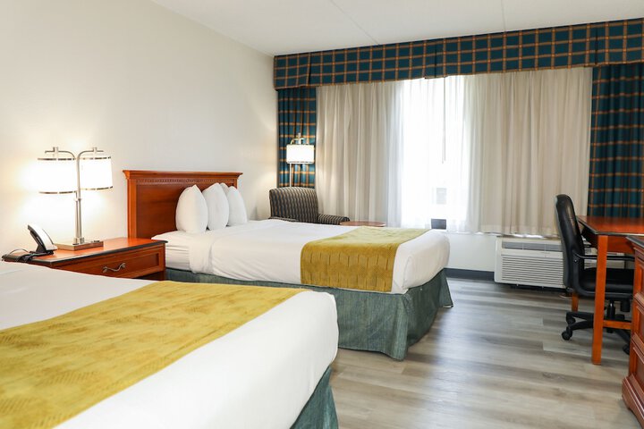 Ramada by Wyndham Cumberland Downtown