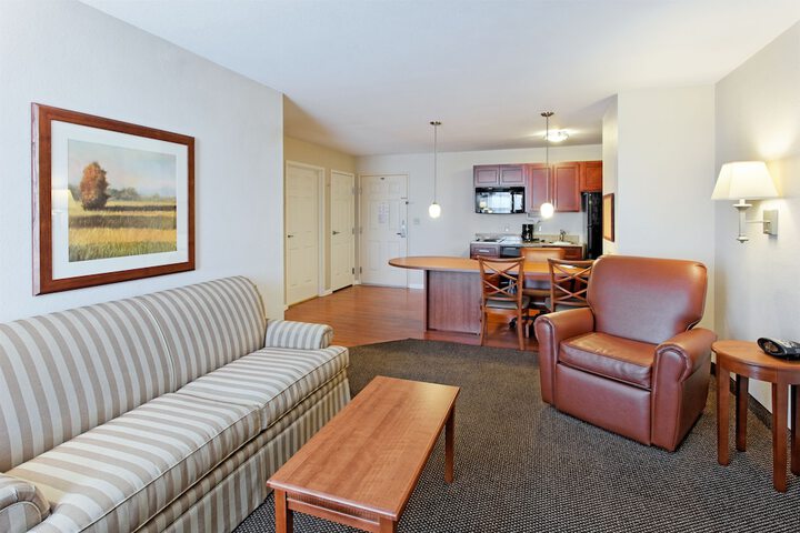 Room 47 of 85