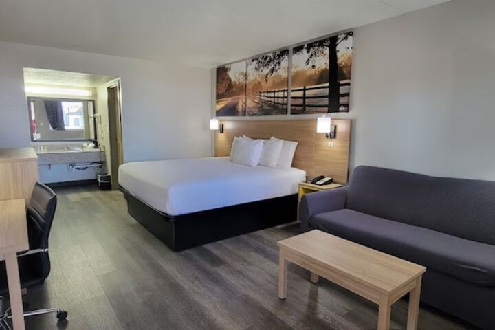 Room 42 of 70