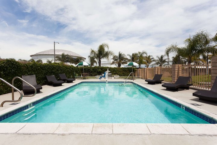 Pool 2 of 15