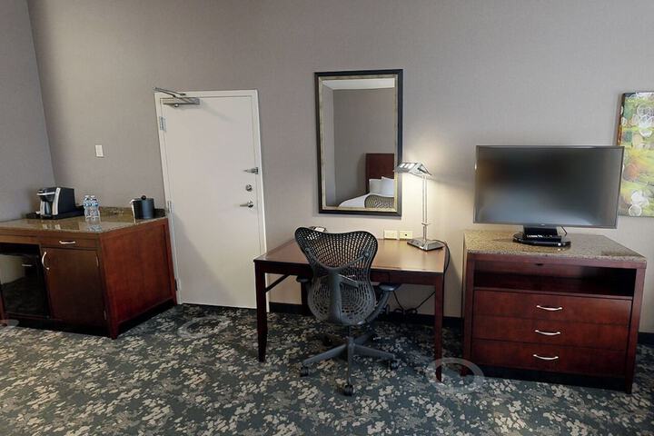 Room 11 of 34