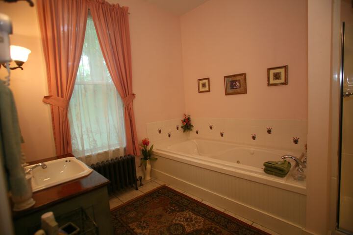 Room 38 of 46