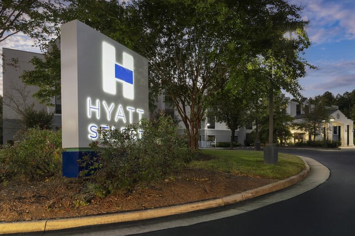 Hyatt Select Richmond / Chester