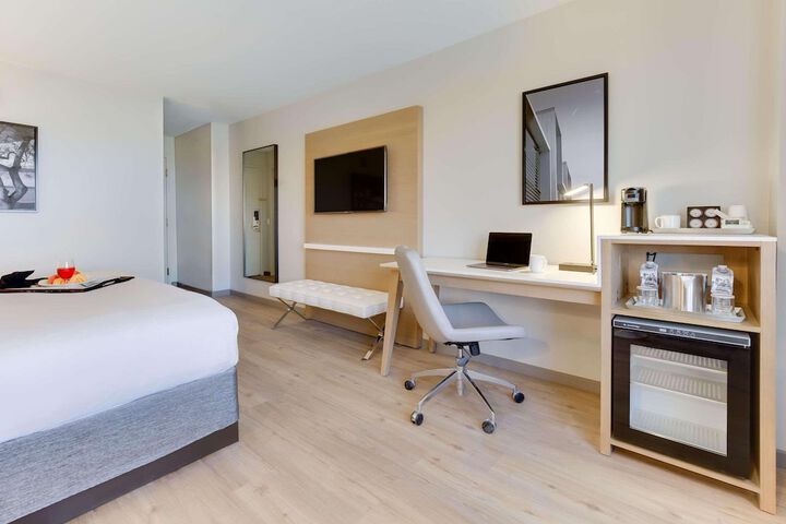 Room 14 of 33