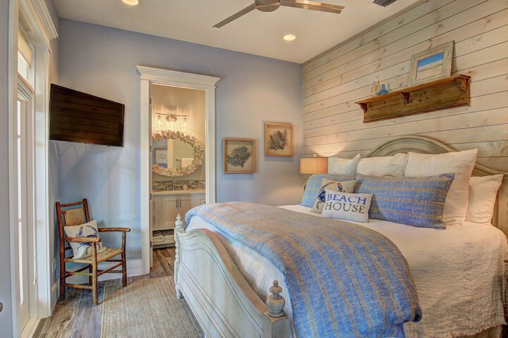 Room 12 of 24