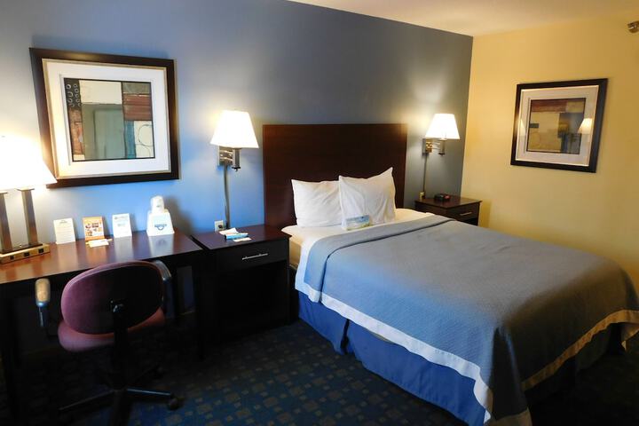 Room 10 of 41