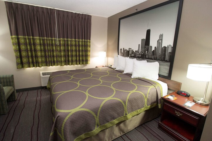 Super 8 by Wyndham Chicago OHare Airport