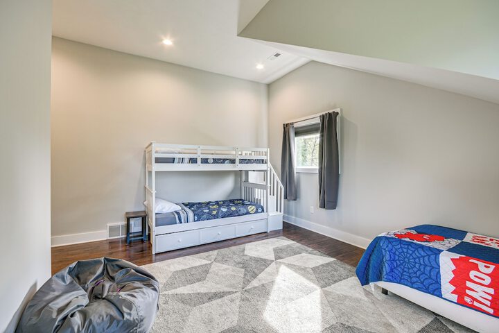 Steps From Oneida Lake: Spacious Gem w / Game Room!
