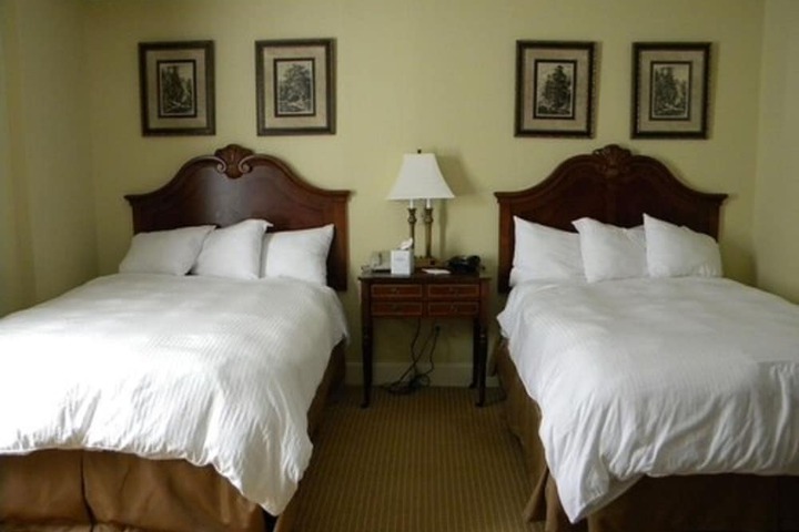 Room 25 of 60