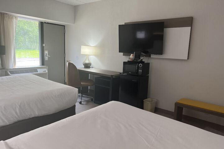 Room 16 of 49