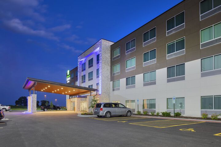 Hotel 4 of 58