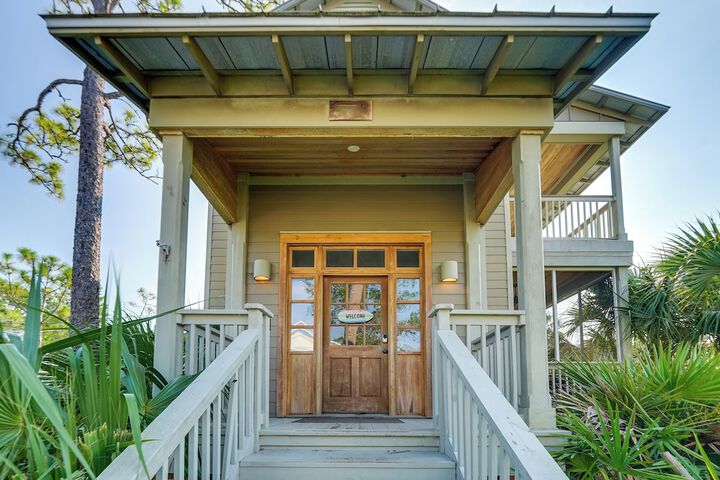 Beach & Pool Access: Peaceful St. Teresa House