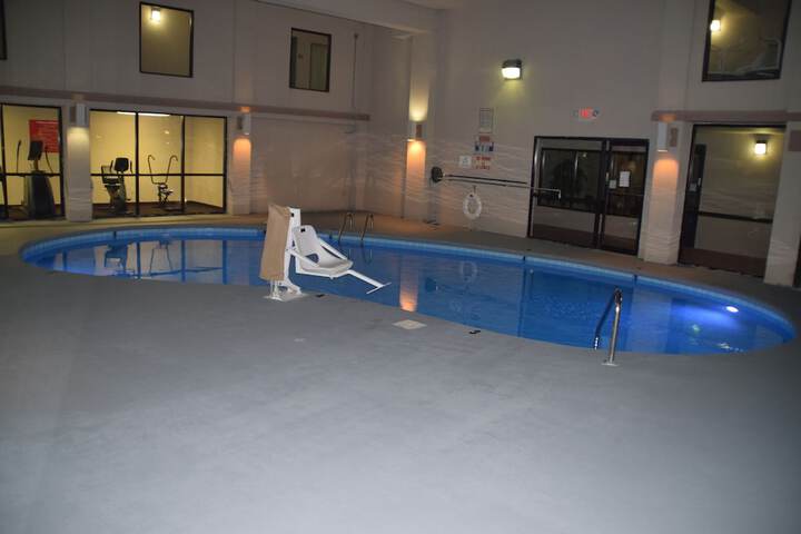 Pool 4 of 30
