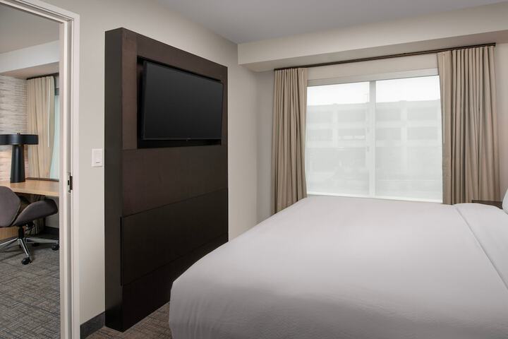 Room 15 of 46