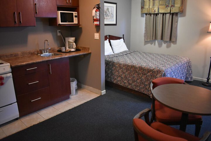 Hope Inn and Suites